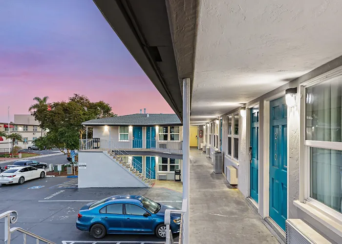 Hotel Point Loma San Diego